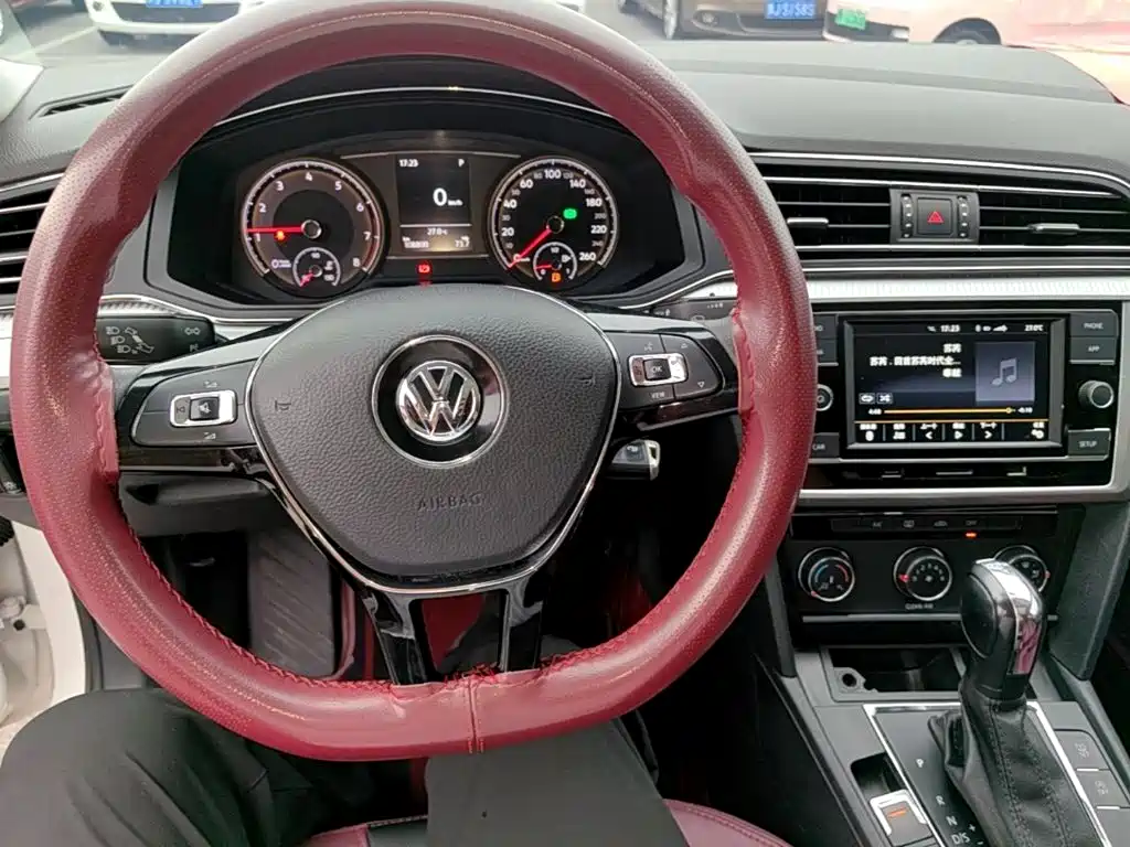 Volkswagen Lamando — миниатюра 10