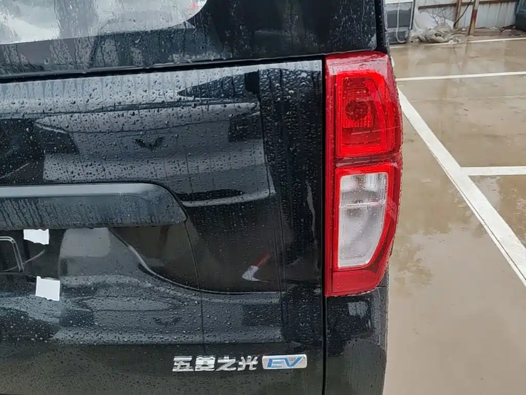 Wuling Zhiguang EV — миниатюра 8