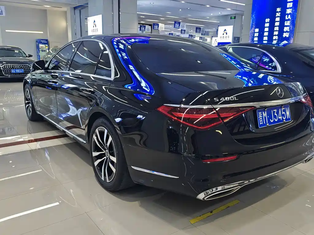 Mercedes-Benz S-Class — миниатюра 11