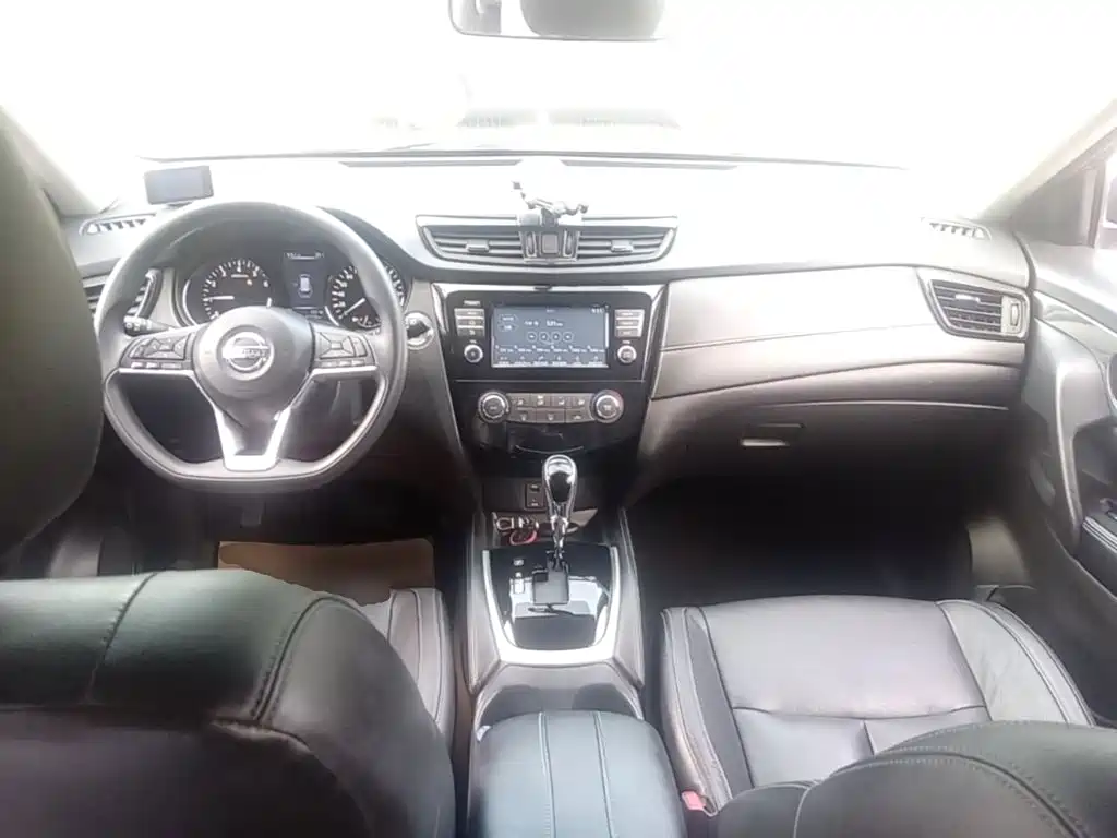Nissan X-Trail — миниатюра 10