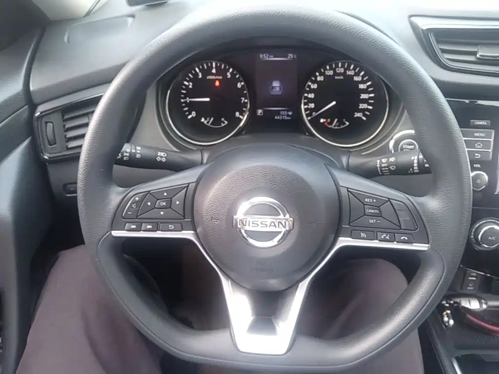 Nissan X-Trail — миниатюра 11