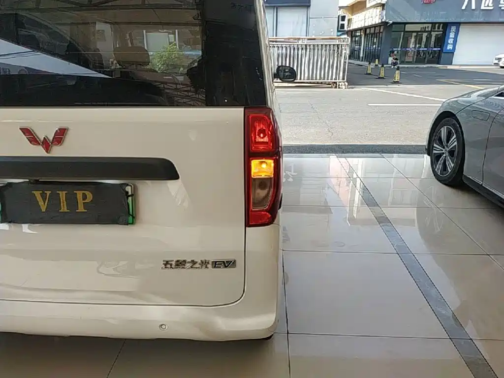Wuling Zhiguang EV — миниатюра 8