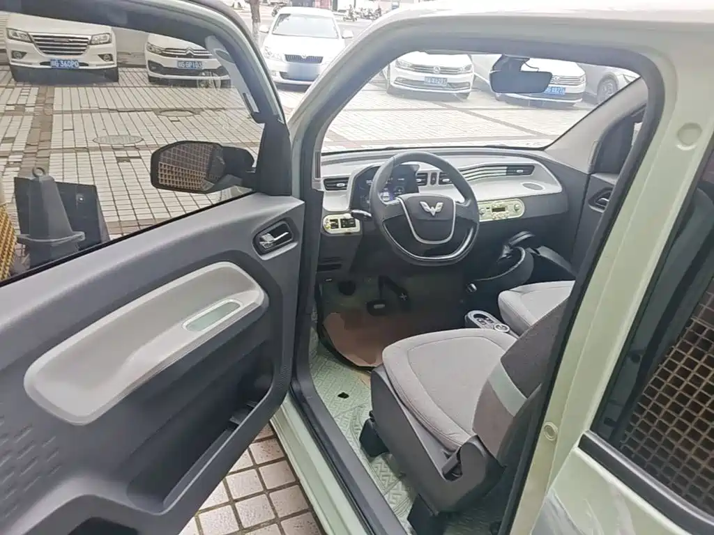 Wuling MINIEV — миниатюра 16
