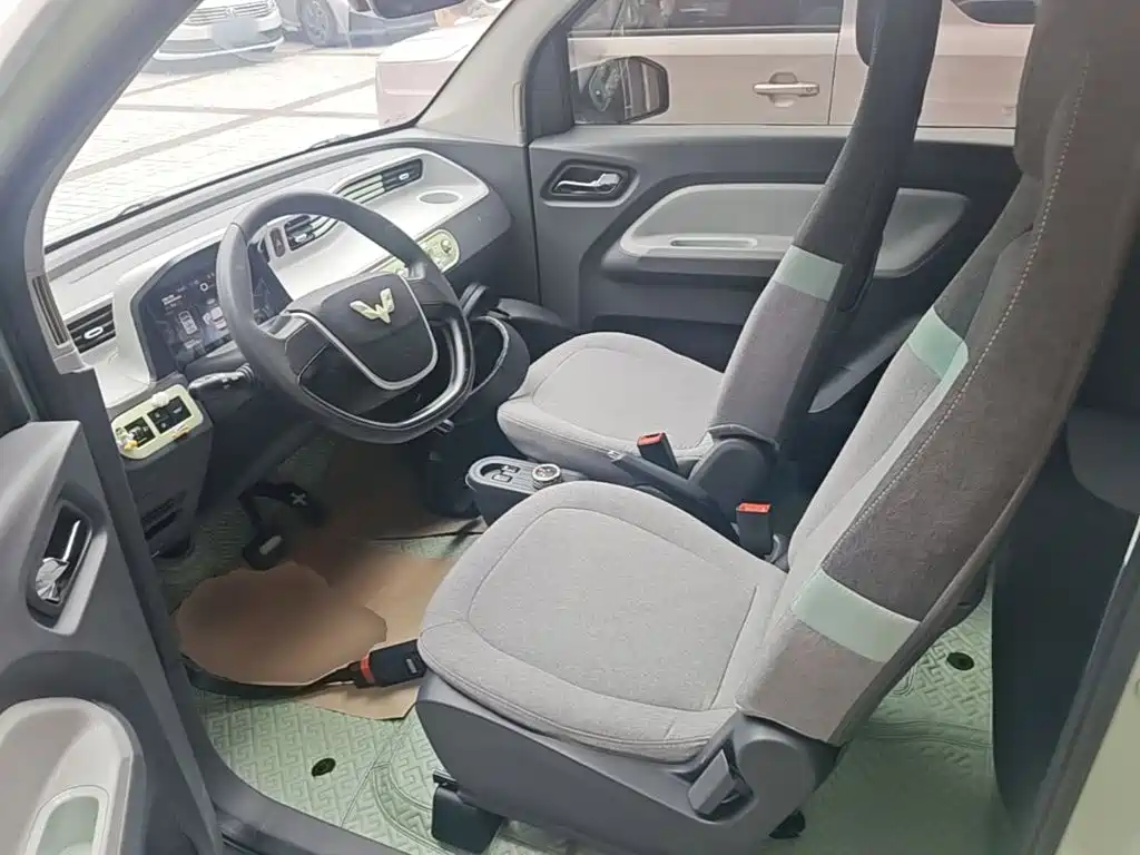 Wuling MINIEV — миниатюра 15