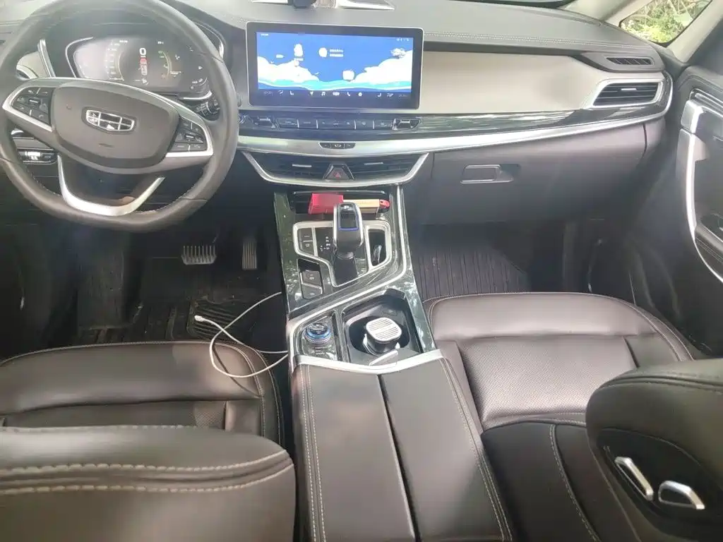 Geely Jia Ji New Energy — миниатюра 10