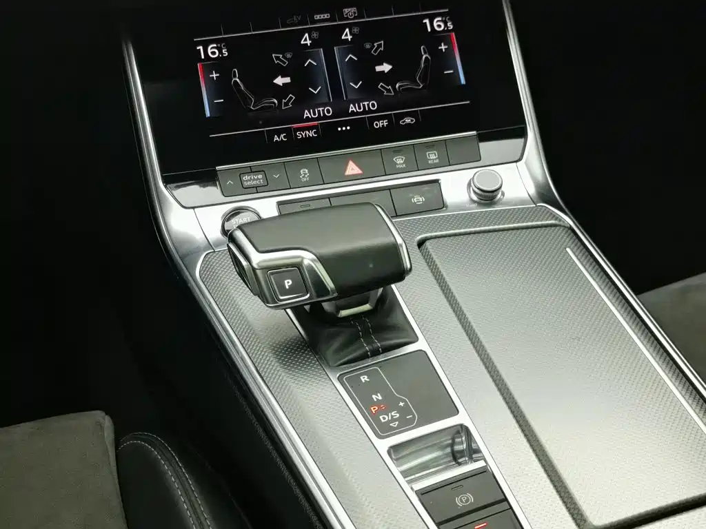 Audi A6L New Energy — миниатюра 13