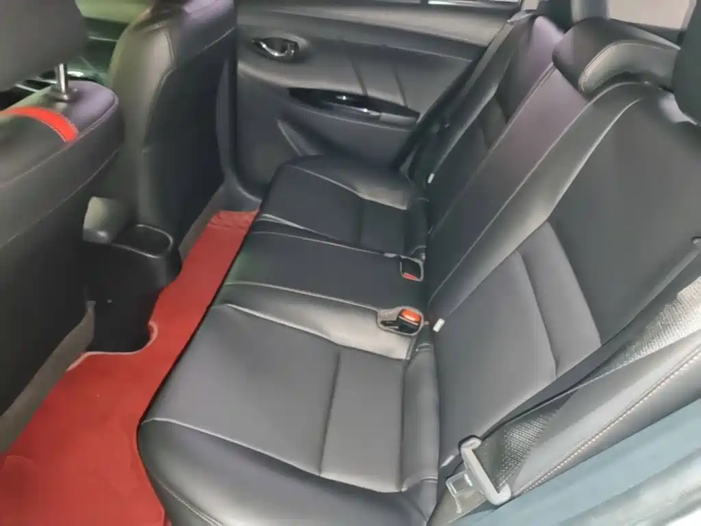 Toyota Yaris L — миниатюра 17