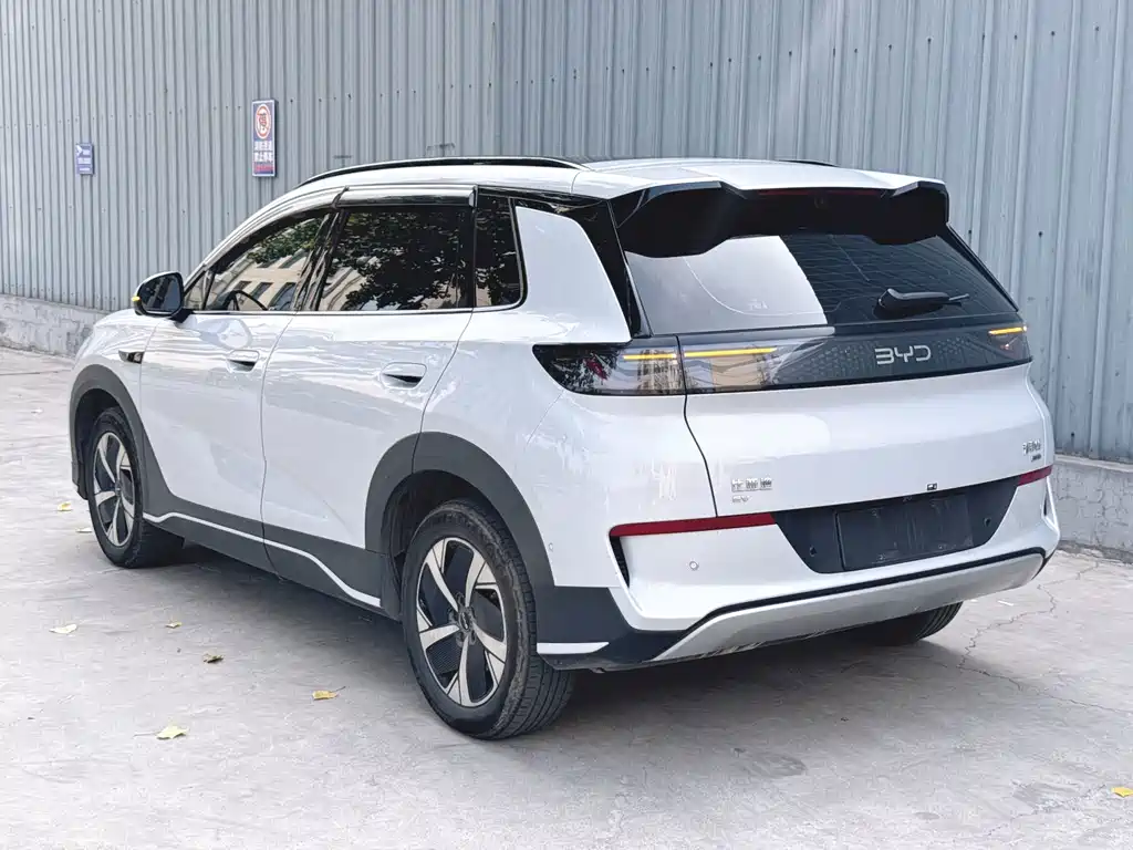 BYD Sealion 05 EV — миниатюра 7