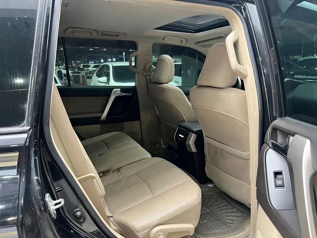 Toyota Prado — миниатюра 10