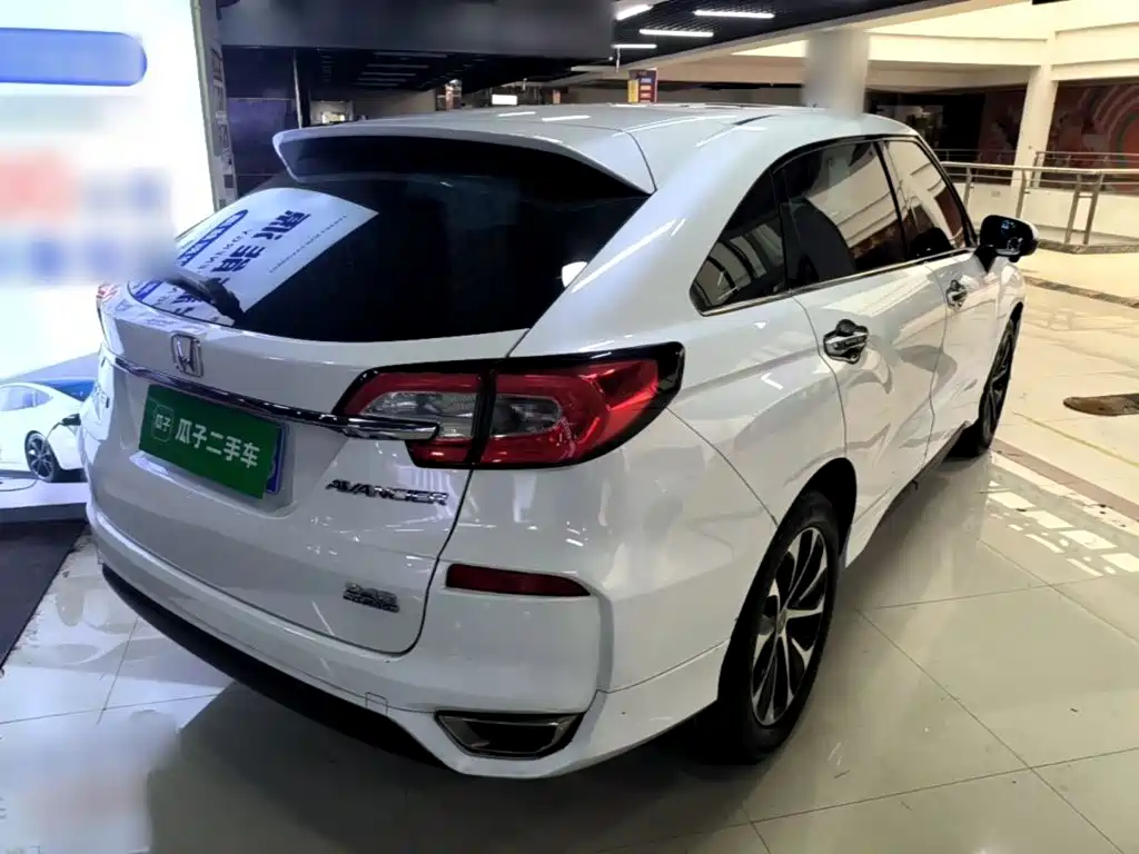 Honda Avancier — миниатюра 7