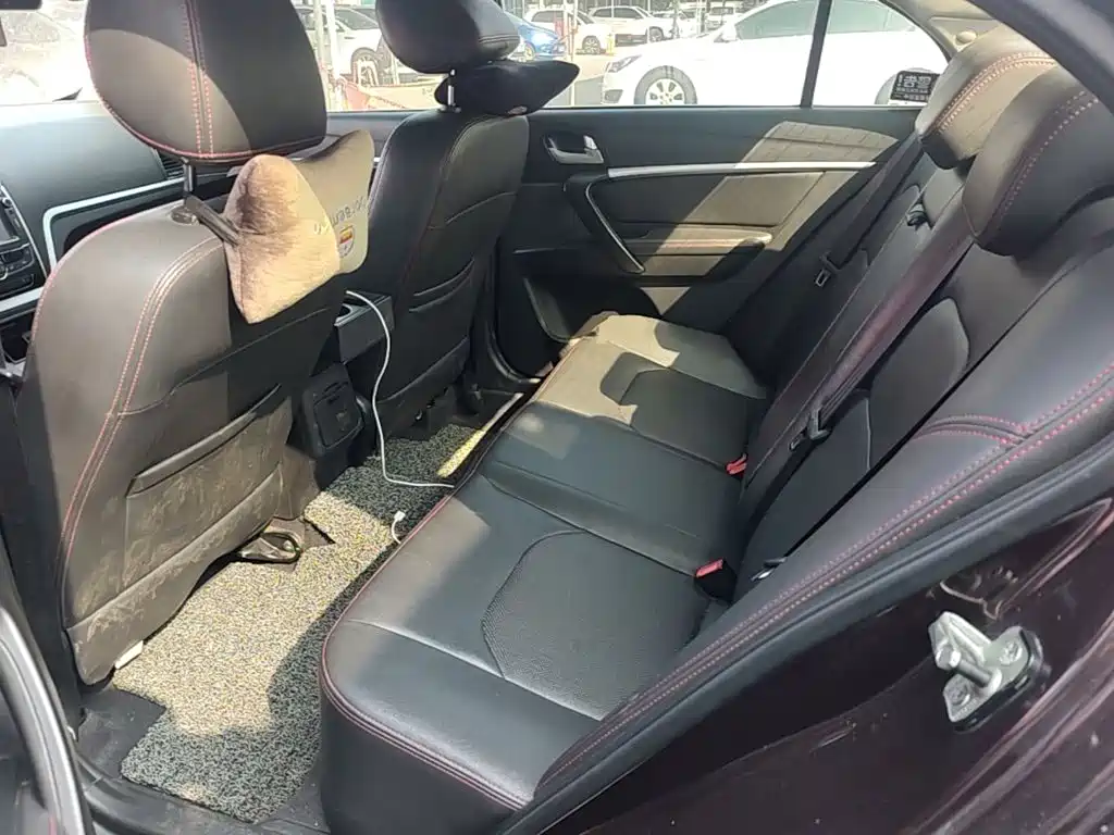 Geely Emgrand — миниатюра 17