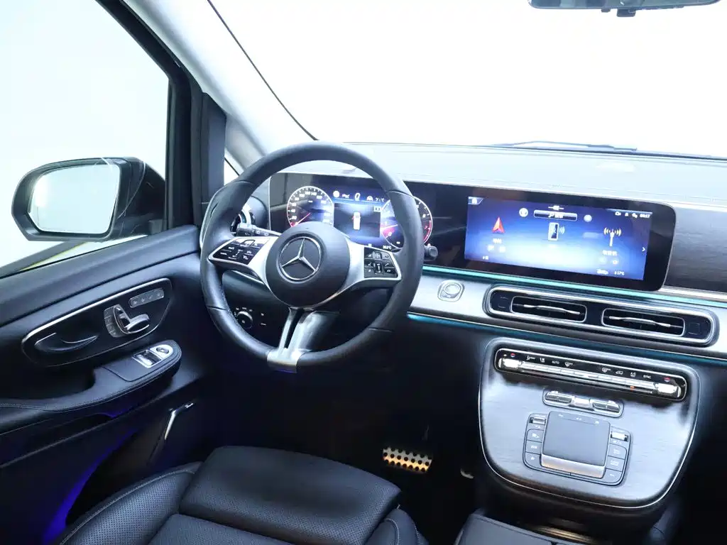 Mercedes-Benz V-Class — миниатюра 14