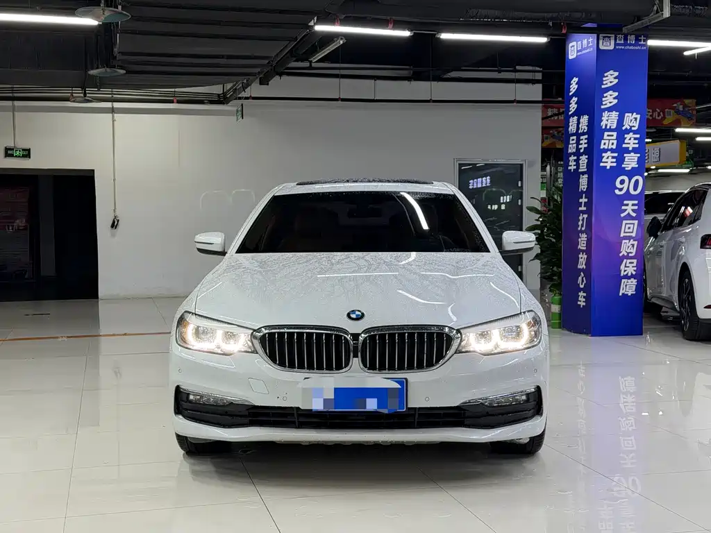 BMW 5 Series — миниатюра 2