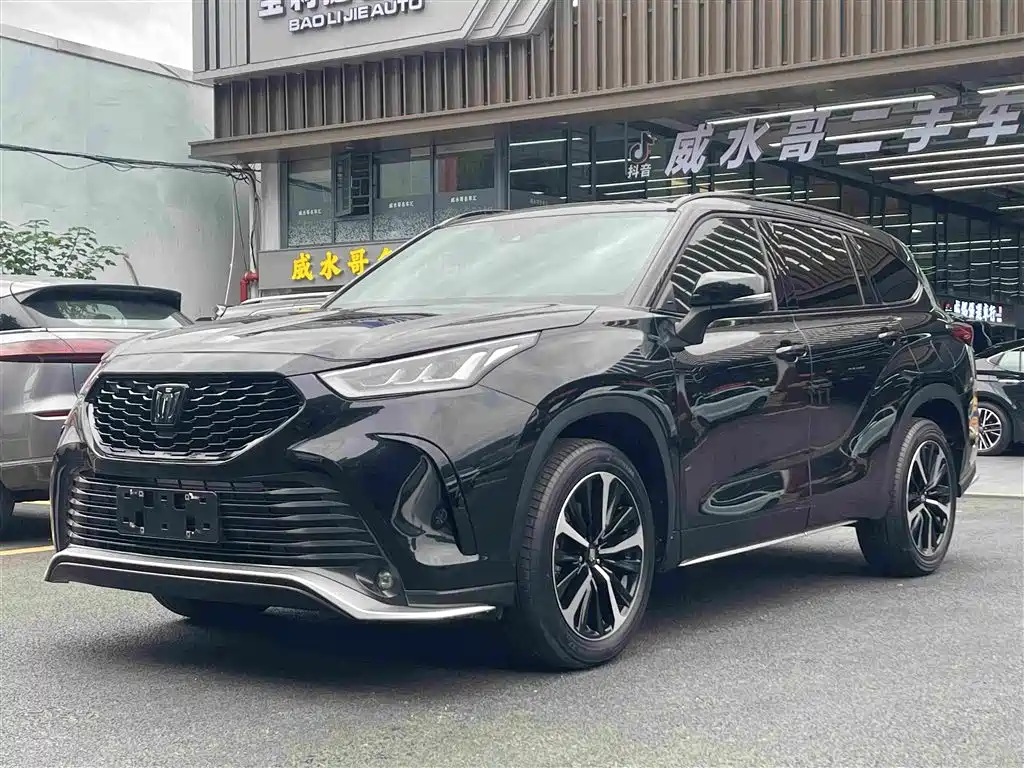 Toyota Crown Kluger