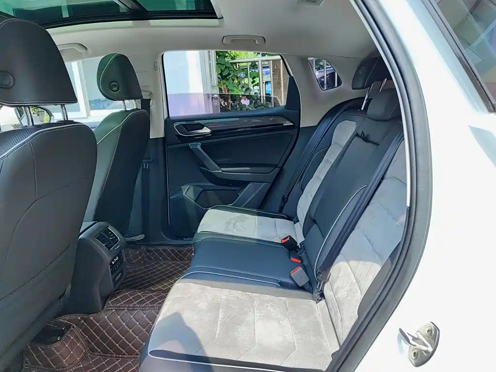 Volkswagen TayronX X 2020 330TSI Luxury Smart Connect
