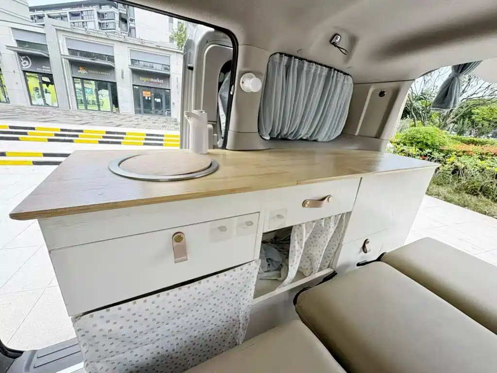 Nissan NV200 — миниатюра 9