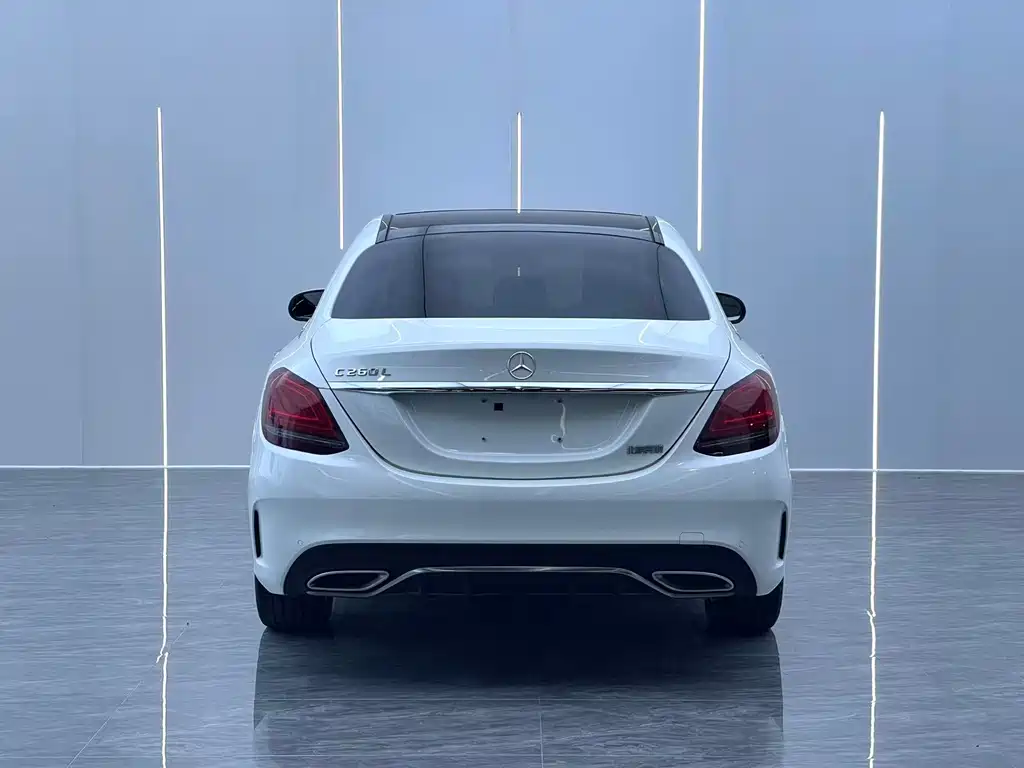 Mercedes-Benz C-Class — миниатюра 13