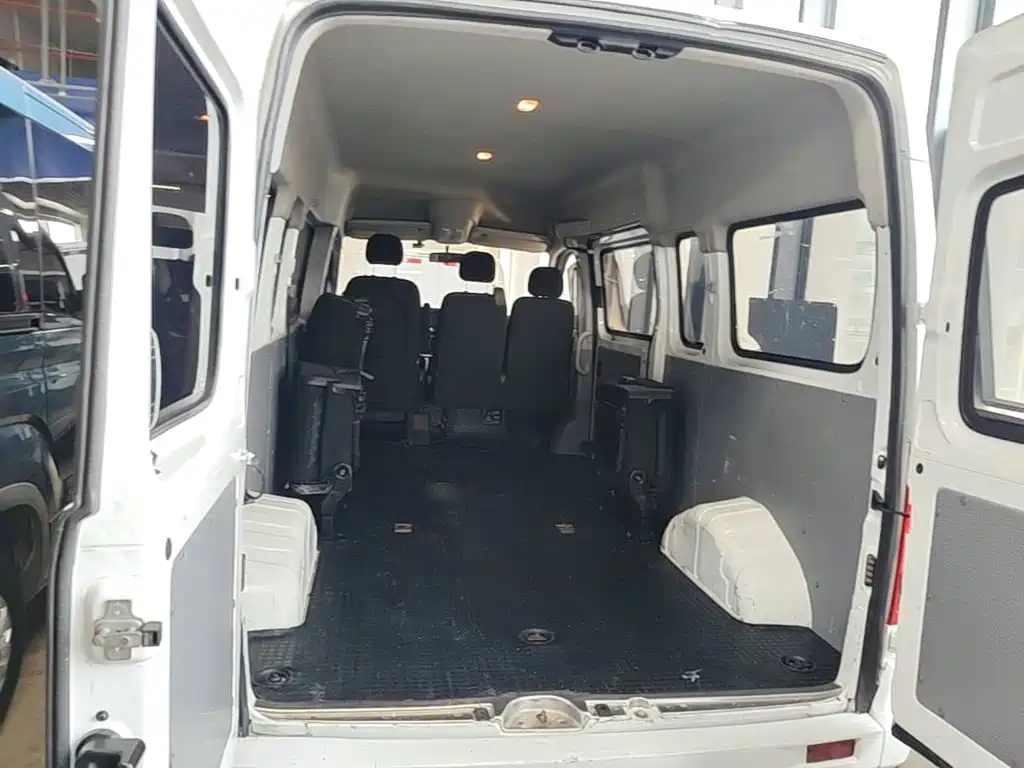 MAXUS V80 — миниатюра 19