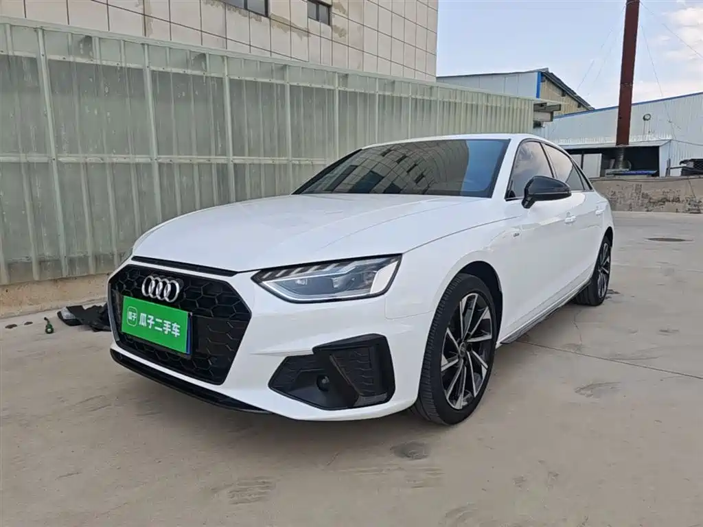 Audi A4L 2023 40 TFSI Luxury Dynamic Type