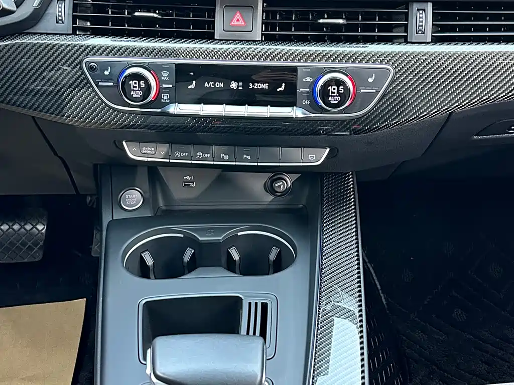 Audi A4L 2020 45 TFSI quattro