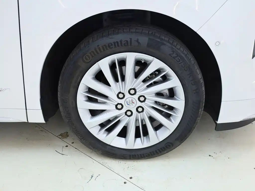 Buick Century — миниатюра 8