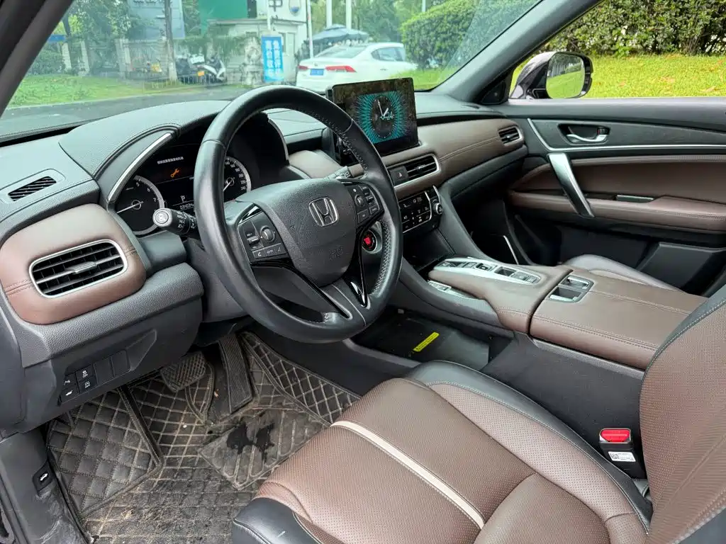 Honda UR-V — миниатюра 7