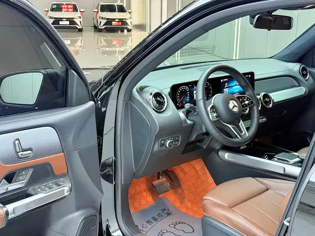 Mercedes-Benz GLB — миниатюра 4