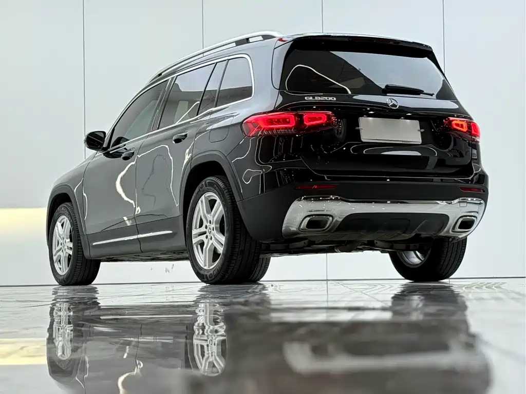 Mercedes-Benz GLB — миниатюра 14