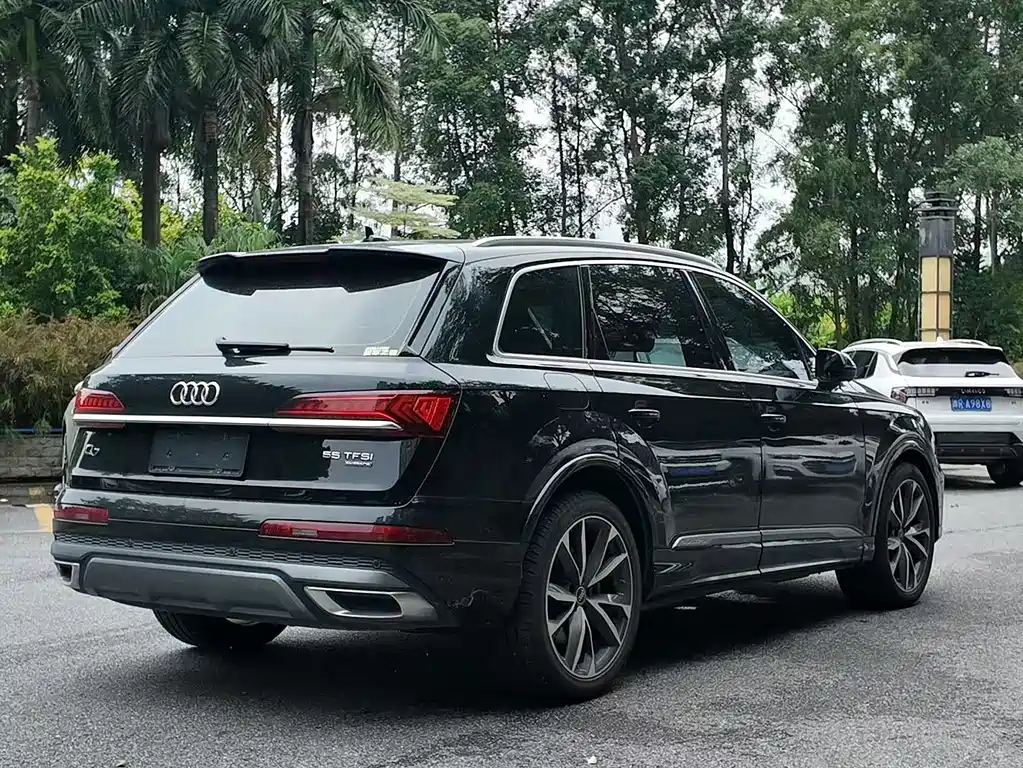 Audi Q7 2022 55 TFSI quattro S line Sport