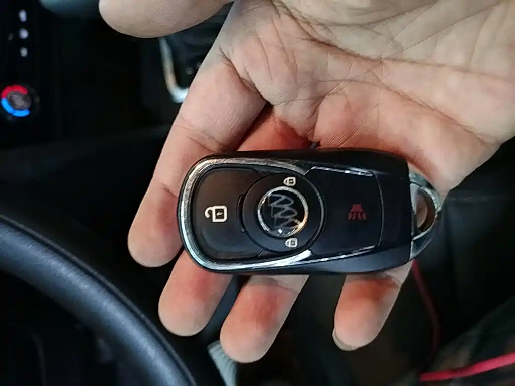 Buick Excelle — миниатюра 9
