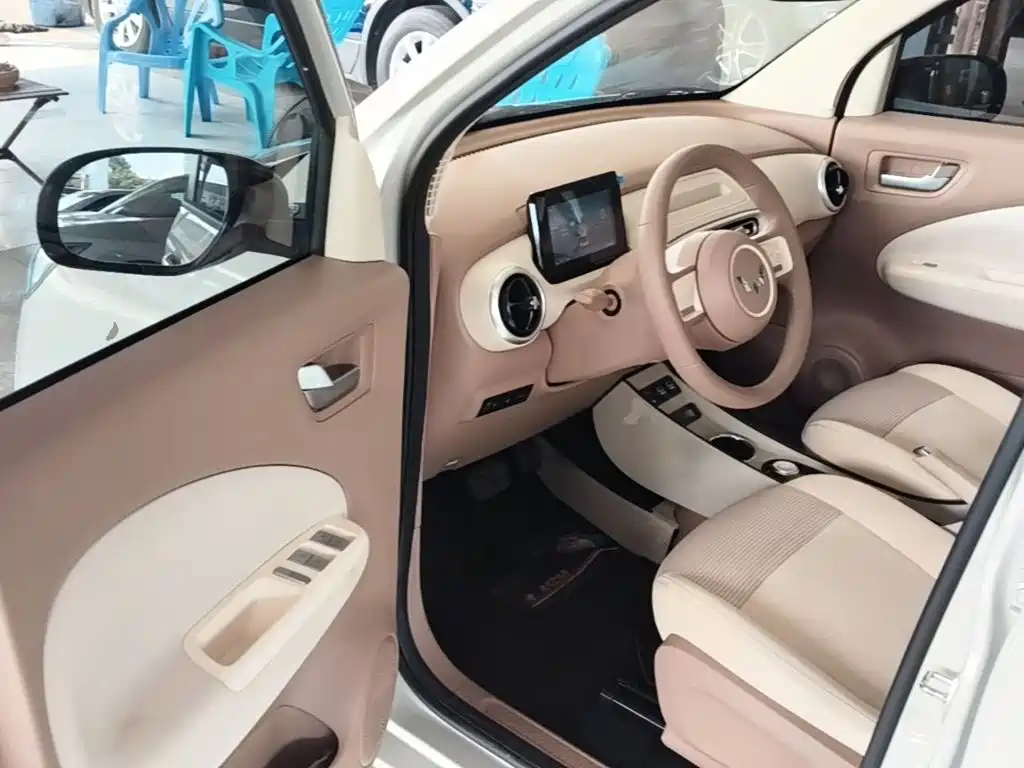 Wuling MINIEV — миниатюра 16