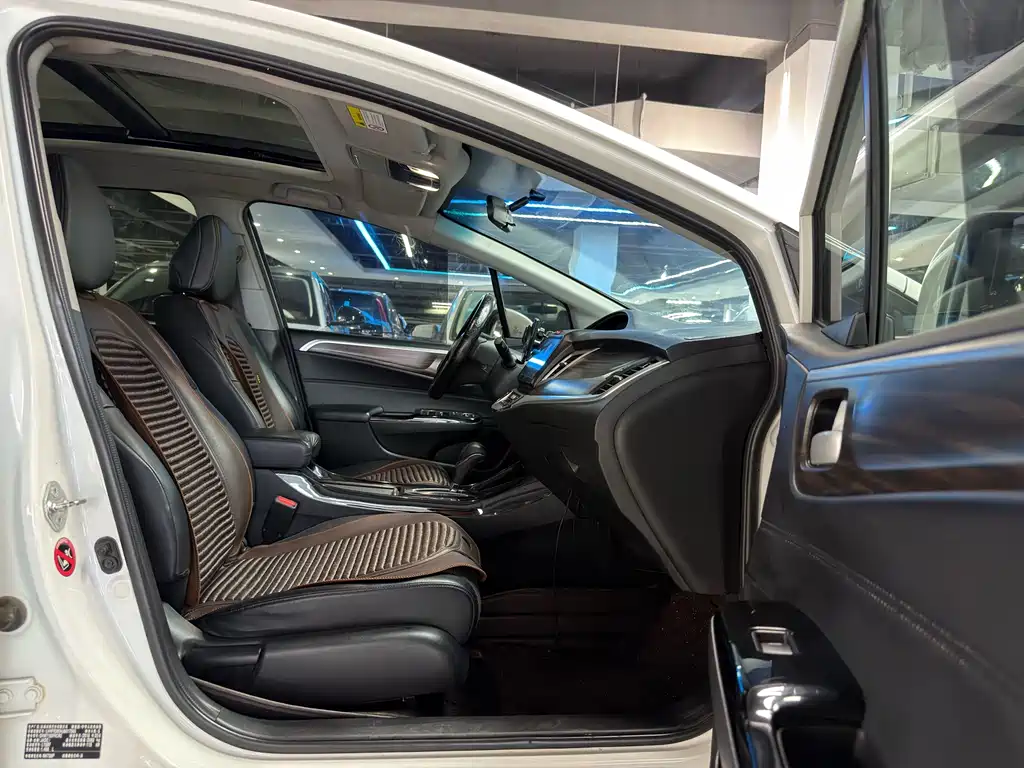 Honda Jade — миниатюра 11
