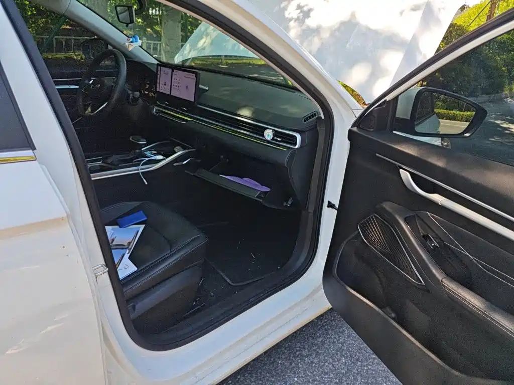 Geely Emgrand — миниатюра 21