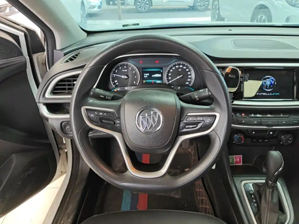 Buick Excelle — миниатюра 11