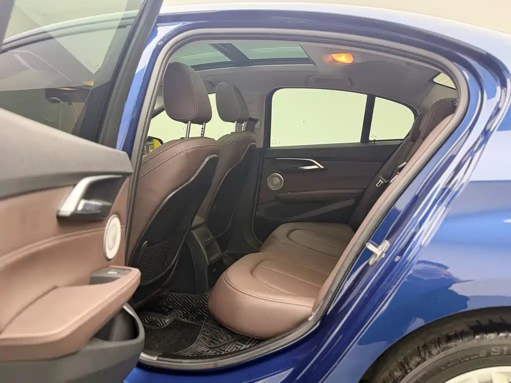 BMW 1 Series — миниатюра 9