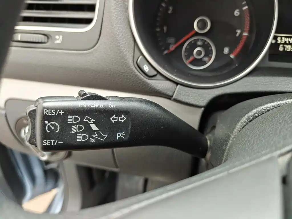Volkswagen Golf — миниатюра 24