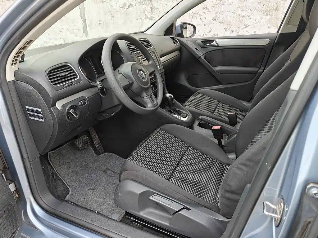 Volkswagen Golf — миниатюра 10