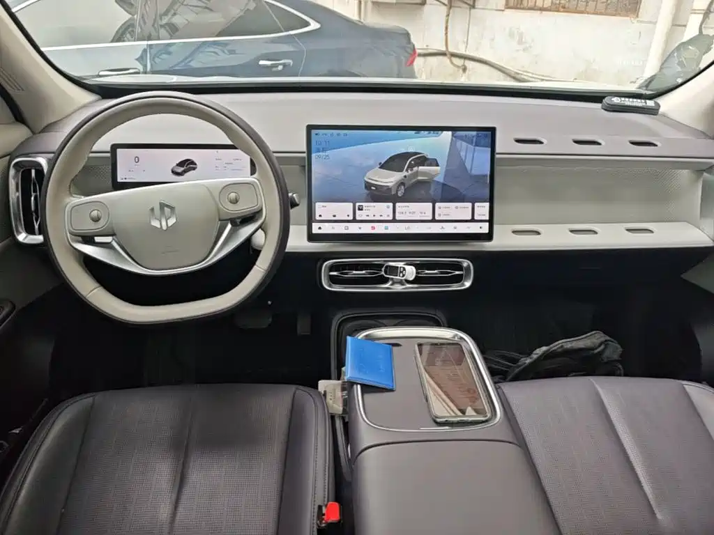 Leapmotor Leapmotor B10 — миниатюра 10