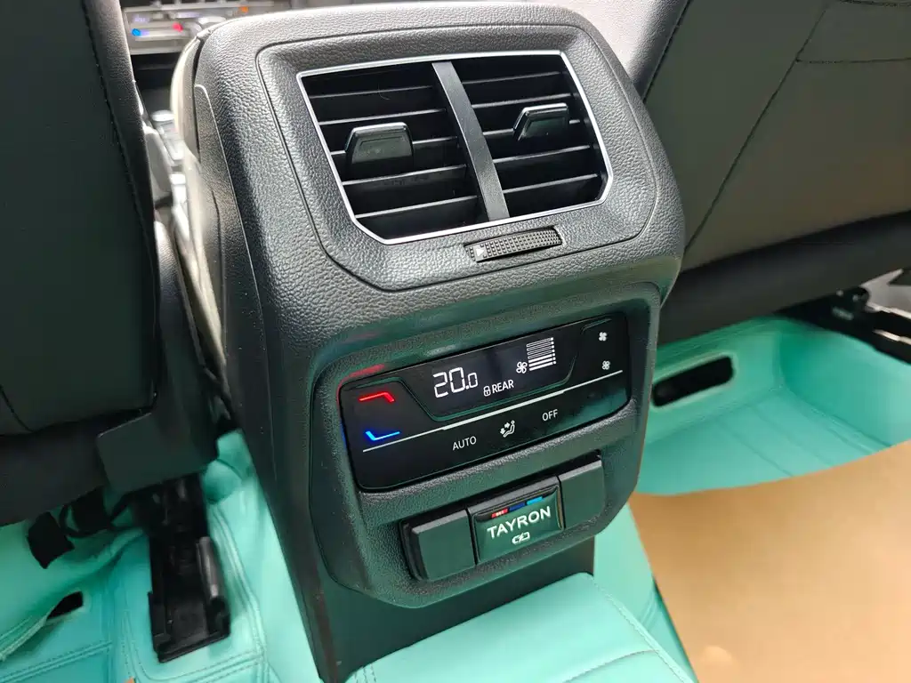 Volkswagen X — миниатюра 13