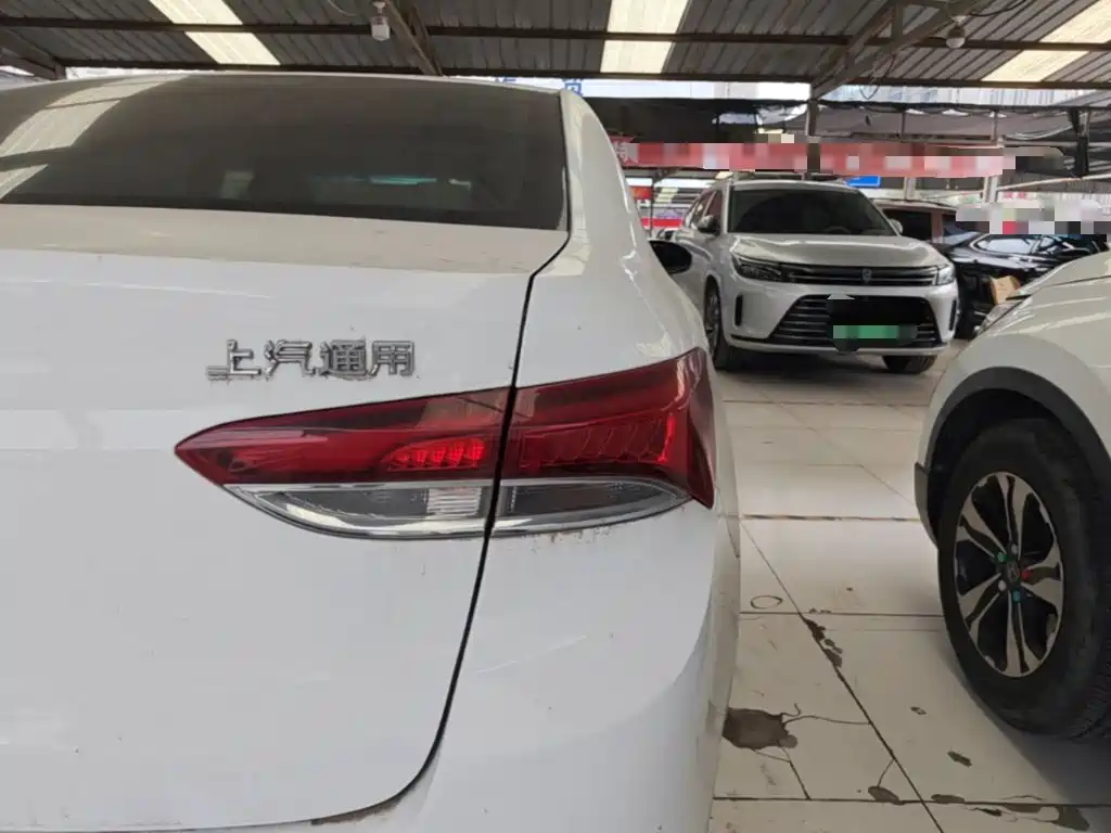 Buick Excelle — миниатюра 8
