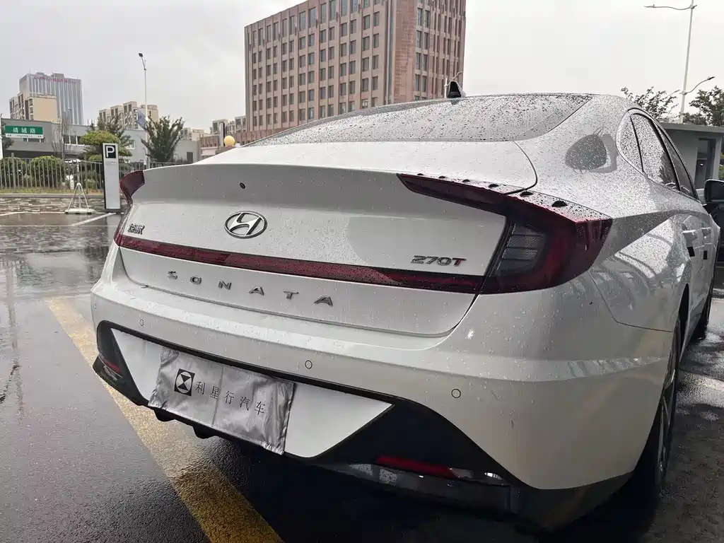 Hyundai Sonata — миниатюра 6