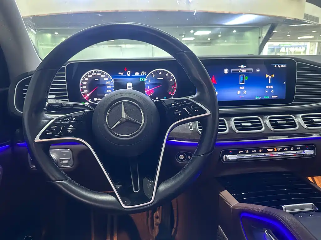 Mercedes-Benz GLE (Import) — миниатюра 8