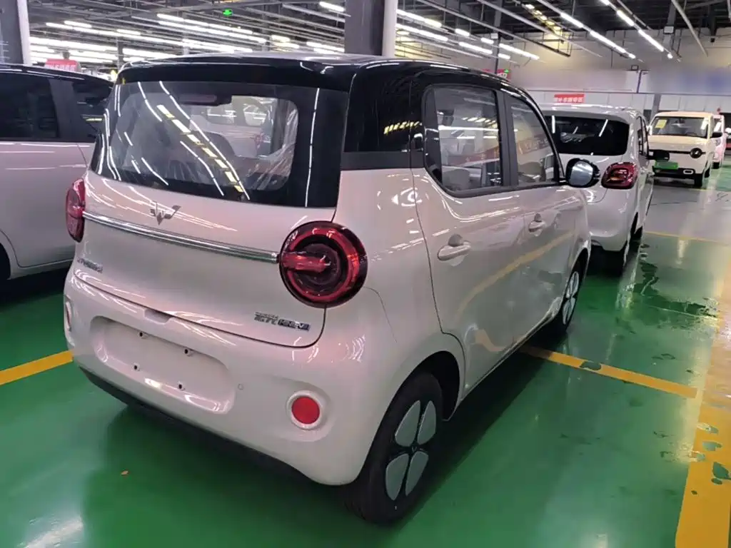 Wuling MINIEV — миниатюра 7