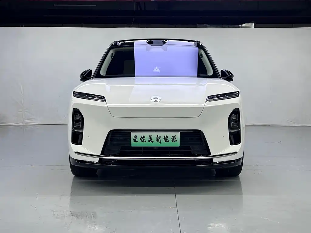 NIO ES8 2026 мест Executive
