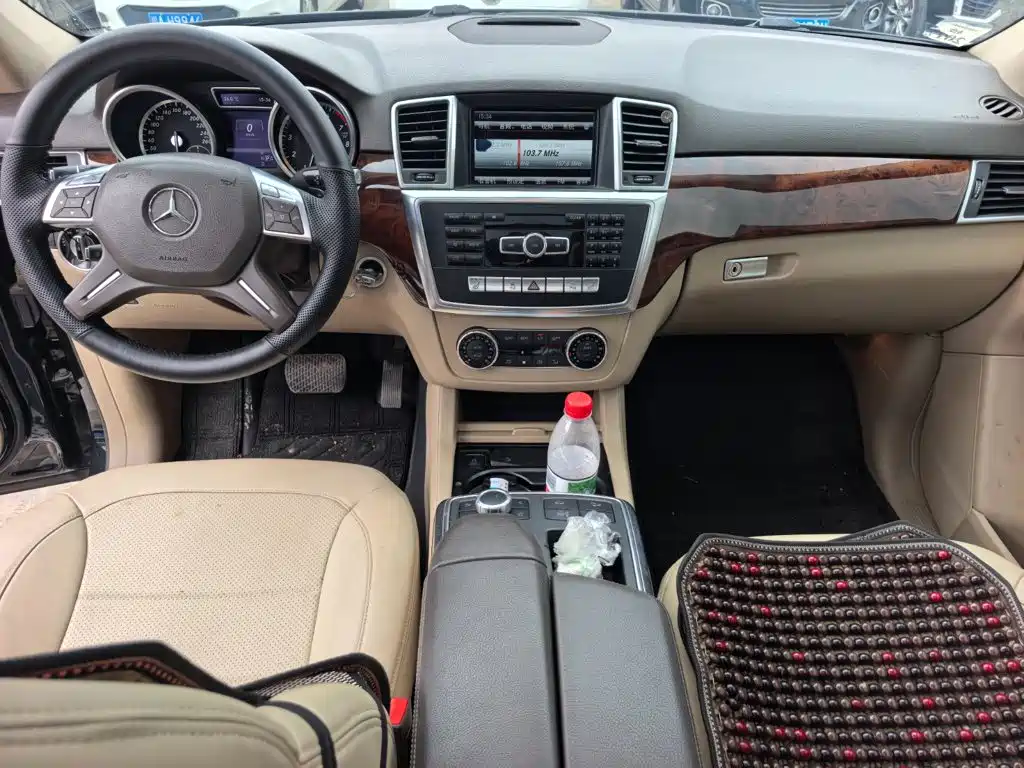 Mercedes-Benz M-Class — миниатюра 10