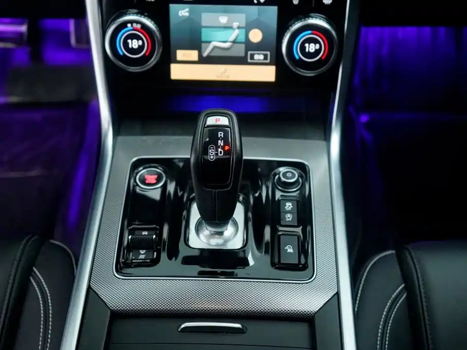 Jaguar XEL — миниатюра 18