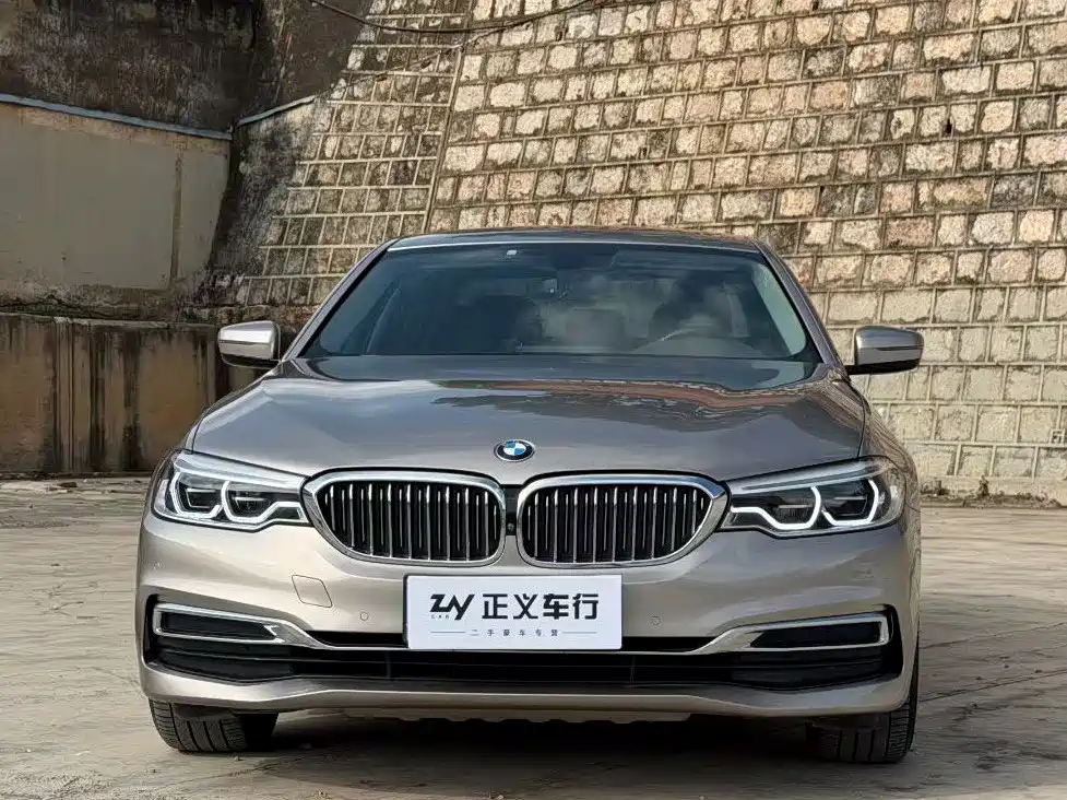 BMW 5 Series — миниатюра 2