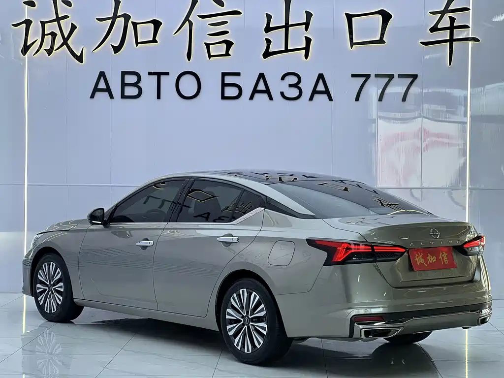 Nissan Teana — миниатюра 6