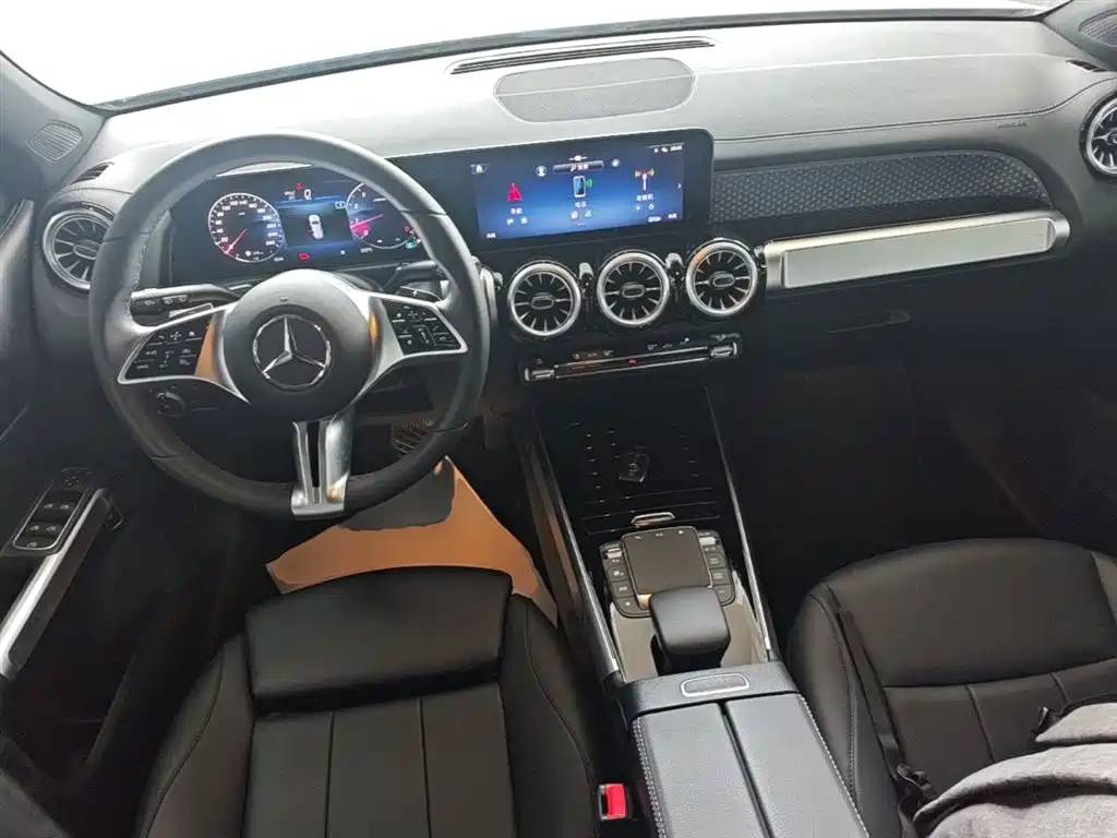 Mercedes-Benz GLB 2024 GLB 220