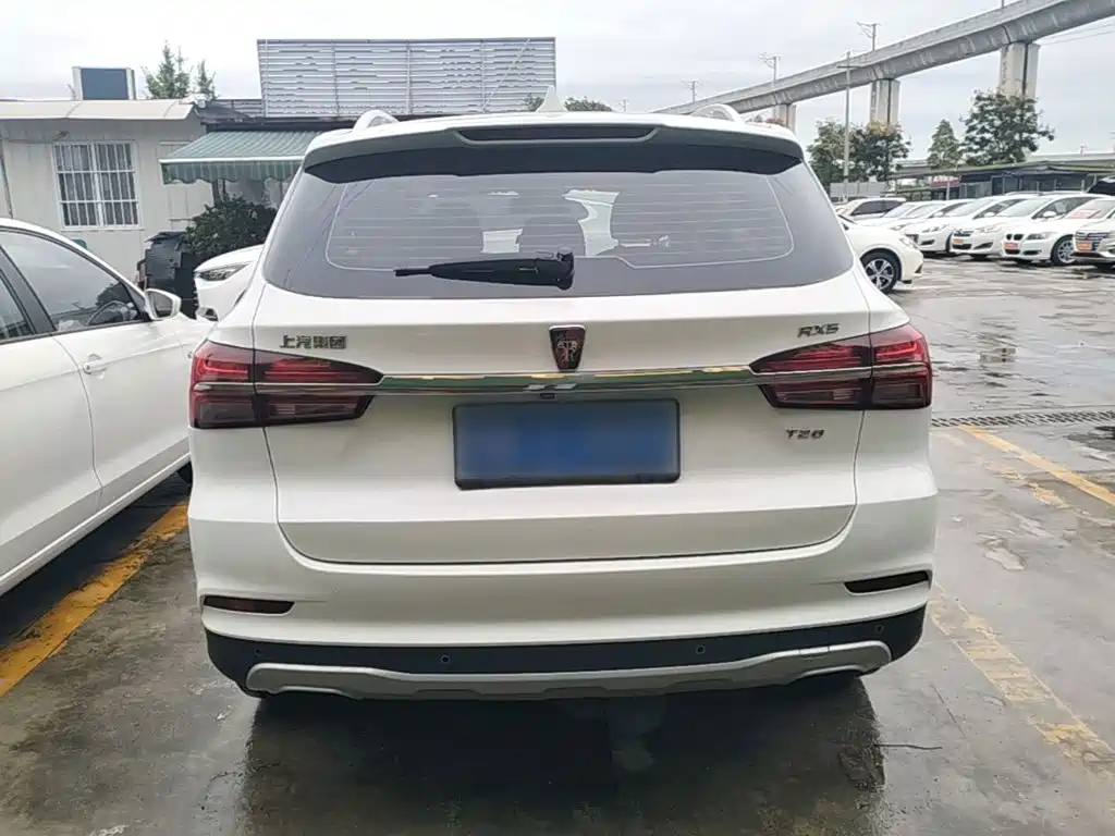 Roewe RX5 — миниатюра 6
